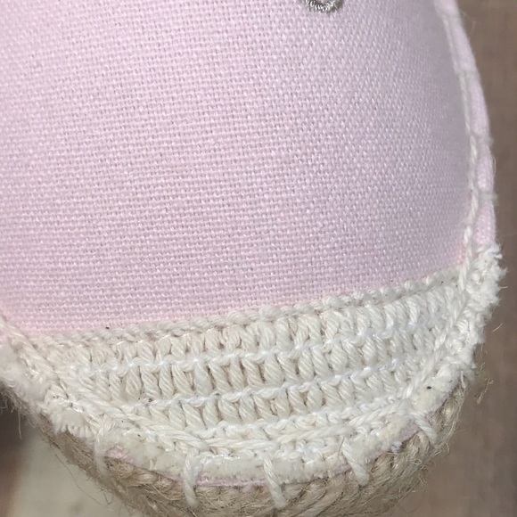 NWT Woman’s Escape Espadrilles by Walk With Me. - Picture 9 of 10